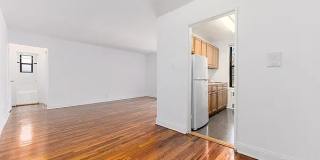 210-34 Grand Central Parkway Gallery 1