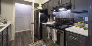 Breakers at Windmill Lakes Gallery 6