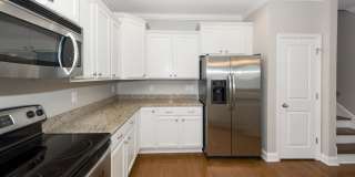 4 Bedroom 3.5 Bath Townhouse in Kingsbridge at Park West - Mt Pleasant Gallery 11