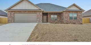 123 North Banner Avenue Gallery 1