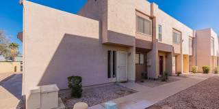 AFFORDABLE 3 BEDROOM, 2.5 BATH TOWNHOME IN THE HEART OF TEMPE! Gallery 1