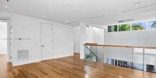 125 Hampton Ln Gallery 36