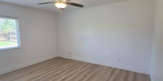 Welcome to your future home! Beautiful 3-bedroom, 2-bathroom house - Don't Miss out Gallery 22