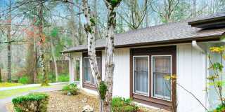 West Gate Area | Townhome | Unfurnished Gallery 1