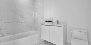 Island Bay Gallery 36