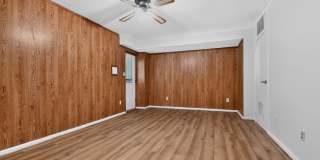Welcome home to this light-filled, updated 4Bd/3.5Bth brick TH nestled in the sought-after Boniwood Plat! Gallery 32