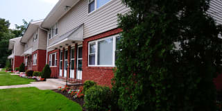 Maple Grand Gallery 4