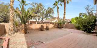 Southern Highlands Beauty with Expansive Loft & Designer Upgrades! Gallery 25