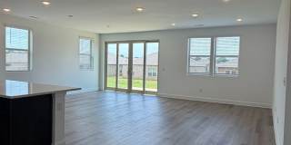 Beautiful 3 Bedroom Home in Grand Hollow with Resort-Style Amenities! Gallery 15