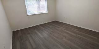 11402 Cherry Hill Road - 103 Gallery 16