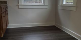 5609 Central Avenue Gallery 13