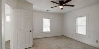 2084 Broad Street Gallery 14