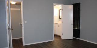 Newly Remodeled! Close to Tinker Gallery 12