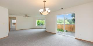 4Bd Spacious Bothell Home Gallery 9
