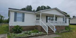 Renovated 3 Bedroom 2 Bath Home- Minutes from Shopping  Restaurants Gallery 1