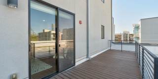 East Austin 2 Bed 2 Bath Condo with Flex Room! Gallery 24