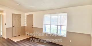 725 Chatsworth Dr Gallery 4