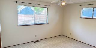 Well-kept house in desirable Thurston neighborhood! Gallery 30