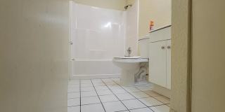 2483 Lakeshore Cir Gallery 7