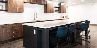 400 Element Gallery 12