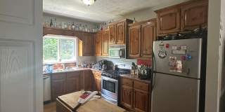 Large 4 Bedroom, 3 bathroom house near Downtown Gallery 15