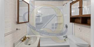 829 Clinton St Gallery 12