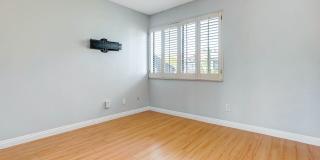 19355 Sherman Way, Gallery 35