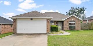 1002 Applewood Circle Gallery 1