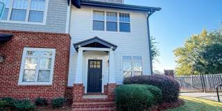 Downtown Townhouse Available Now! Gallery 1