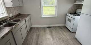 96 1/2 E Schuyler St Gallery 1