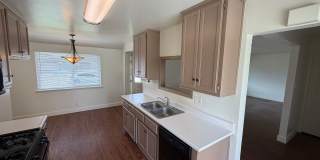 465 Stansbury Drive Gallery 4