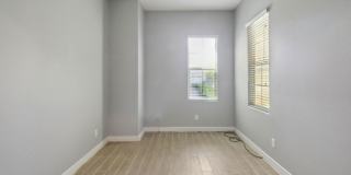 4 Bedroom + Den Single Family in Peoria Gallery 14