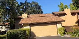Welcome to this beautiful townhouse located in Walnut Creek-Countrywood 3 bedroom 2.5 Bath Gallery 1