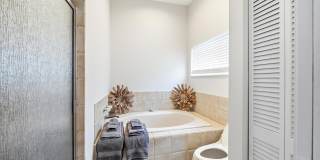 75 COMARES Avenue Gallery 24