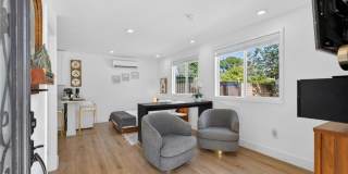 18221 Kinzie Street Gallery 3