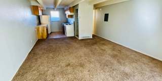 Studio Apartment in Denver - Ground Level - Move-In Special Gallery 1