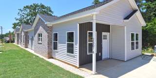 Student-Friendly 4BR/4BA Home in Downtown Columbia – All-Inclusive & Fully Equipped! PRE-LEASING FOR 2027-2028 SCHOOL YEAR Gallery 1