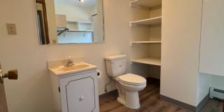 5 Bedroom, 3 Bathroom, 2 Car Garage in North Pole - FUEL INCLUDED! Gallery 16