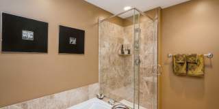 600 N LAKE SHORE Drive Gallery 13