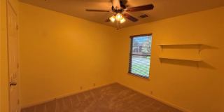 Beautiful 3 bed 2 bath house on corner lot Beautiful 3 bed 2 bath house on corner lot Gallery 18