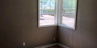 Cute 2 bedroom with garage Gallery 13