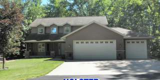 Executive 3-Bedroom (plus bonus room) 3 1/2 Bath Home Near Aspirus Wausau Hospital Gallery 1