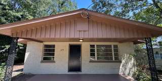 3 Bedroom 1 Bath House - Griffin Gallery 1