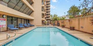 RARE 3BR WITH 2 BALCONIES + BAY VIEWS – SAVE $2,750! Gallery 1