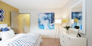 Icon on the Greenway Gallery 16