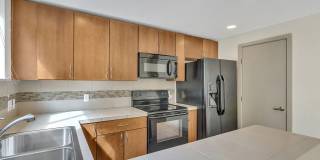 Cheery & Bright Columbia City Townhome Gallery 9