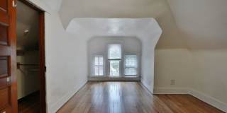 Great CENTRAL Location 5 Bedroom House - Virtual Showings Available Gallery 31