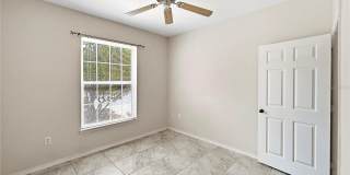 10205 COURTNEY PALMS Boulevard Gallery 17