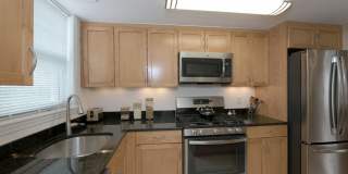 Brookline 2 Bed – Heat Included – In-Unit Laundry – No Fee – 8/5 Gallery 5