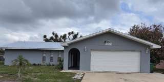 362 SE Thornhill Drive Gallery 1